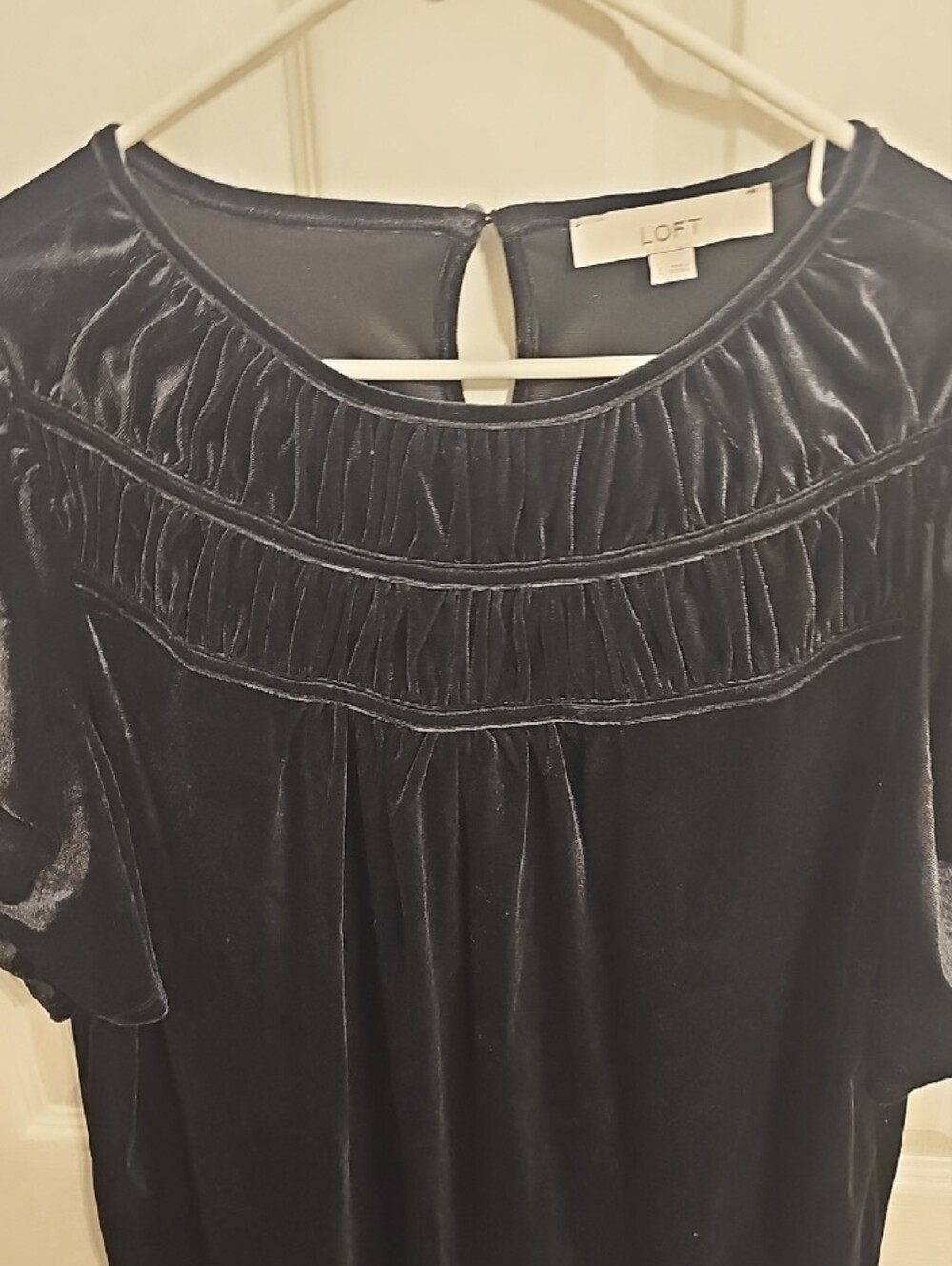 LOFT Black Velvet Puff Sleeve Blouse - Picture 3 of 6